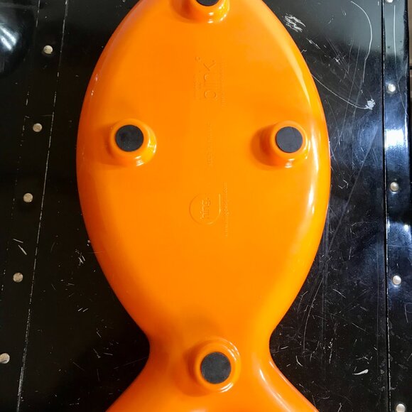 Cat Bowl Hing Design Fish with Non Slip Rubber Feet Made in England - Picture 7 of 8